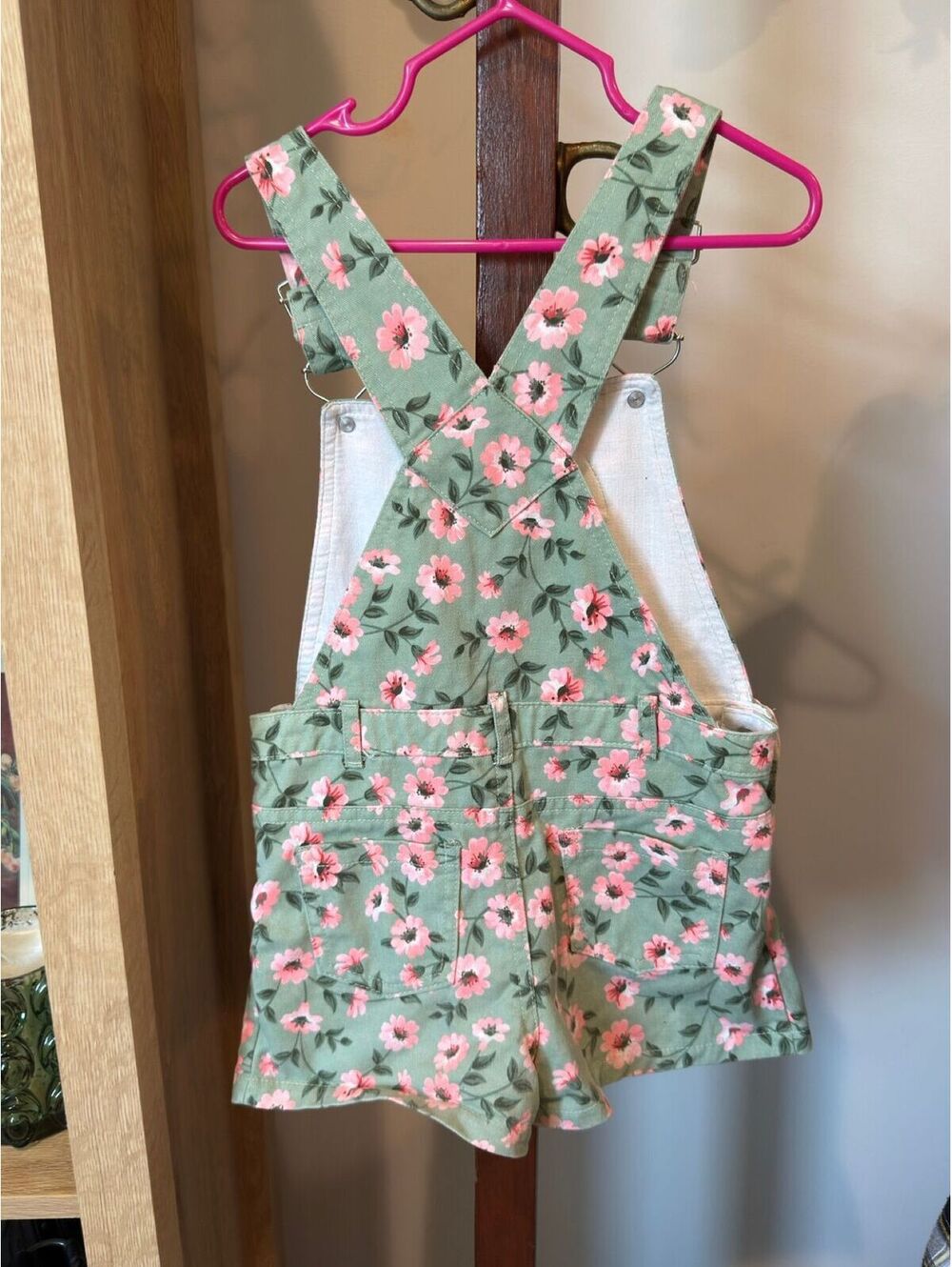 8. Girls Floral Overalls Size 6 - Picture 2 of 3